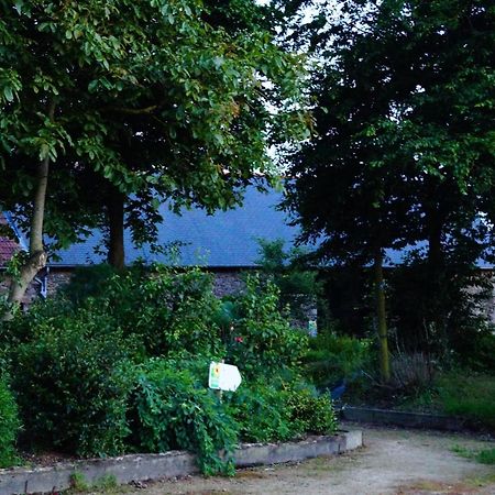 Aux Greniers A Reves Bed & Breakfast Plestan Luaran gambar