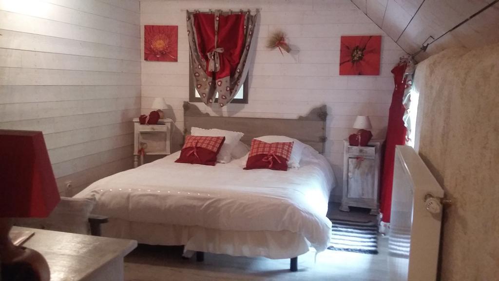 Aux Greniers A Reves Bed & Breakfast Plestan Luaran gambar