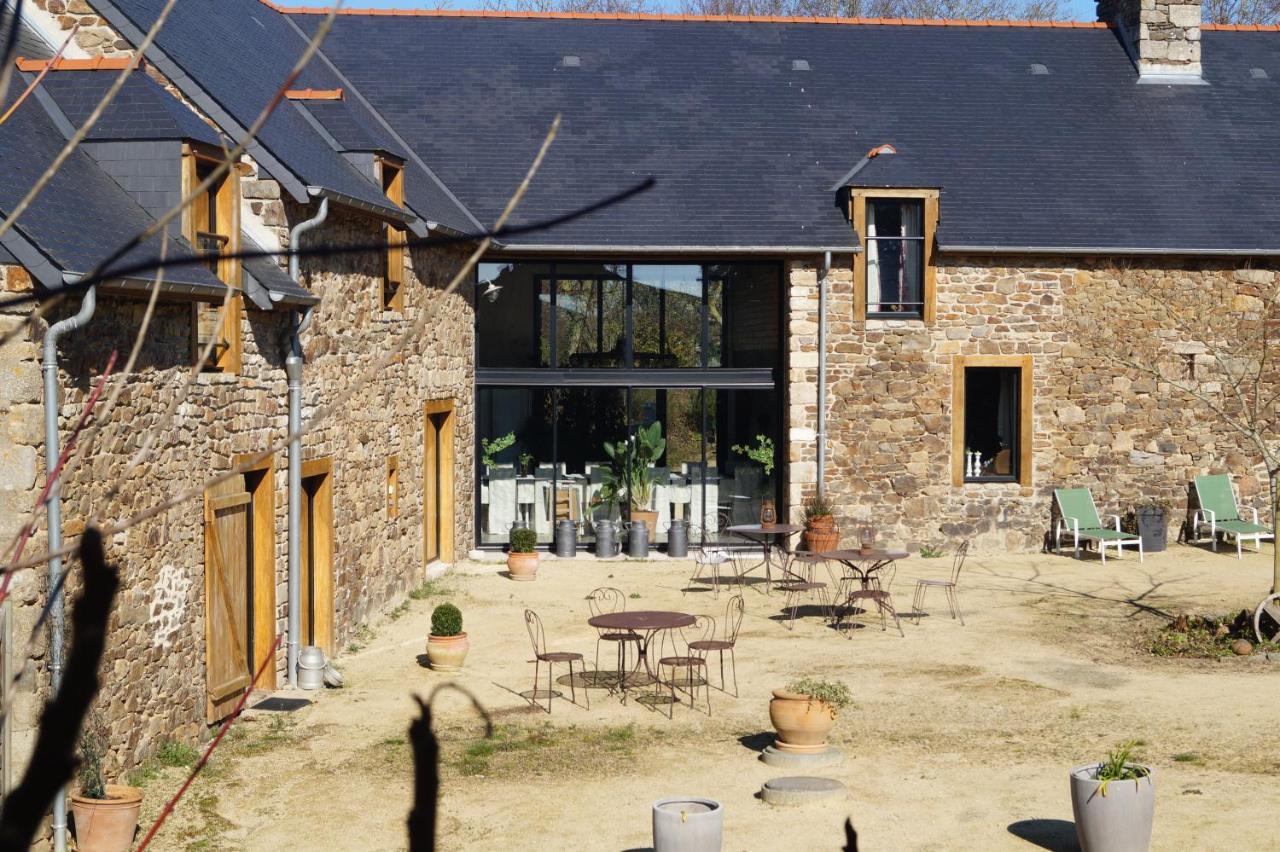 Aux Greniers A Reves Bed & Breakfast Plestan Luaran gambar